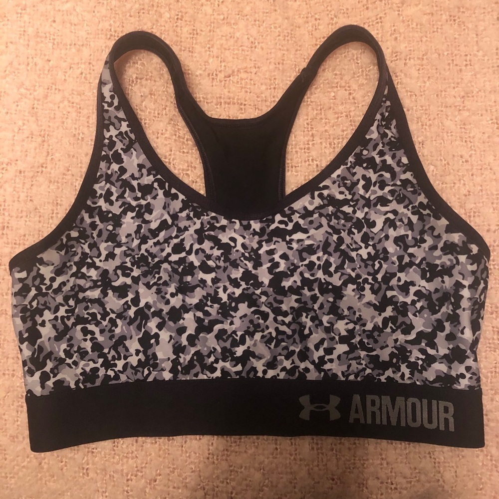 Under armour sports bra in camo